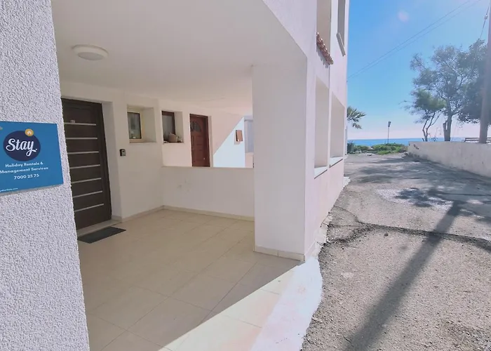 Stay Crystal Waves Maisonette