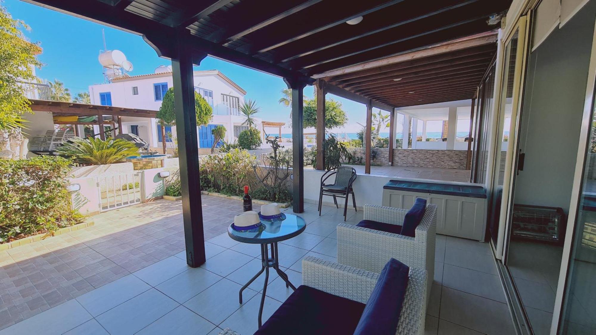 Crystal Waves Maisonette Apartment Meneou