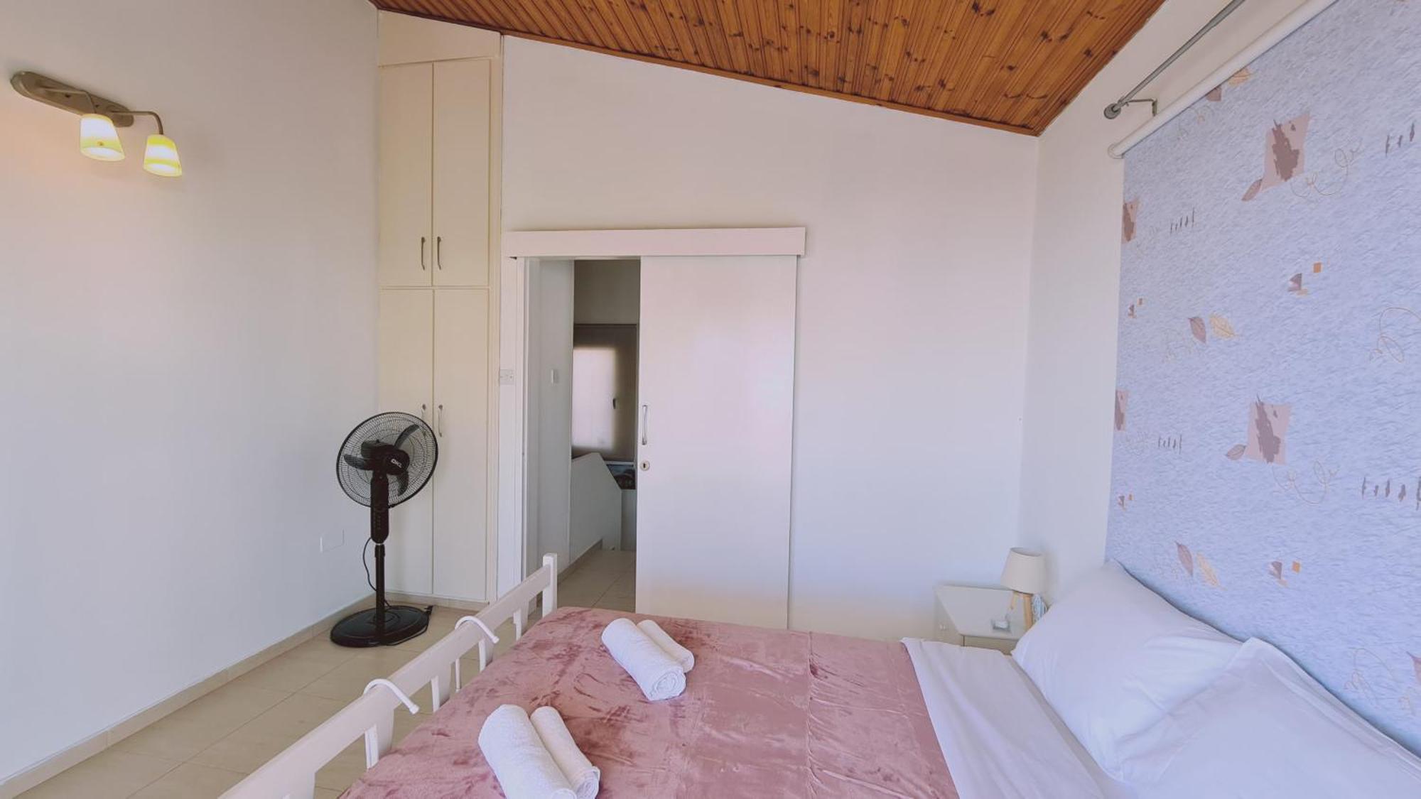 Crystal Waves Maisonette